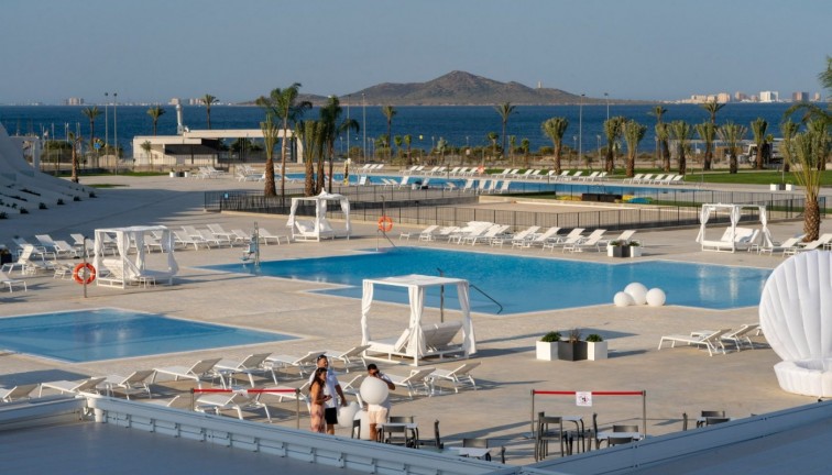 Uudistuotanto - Erillistalo - Los Urrutias - Estrella De Mar