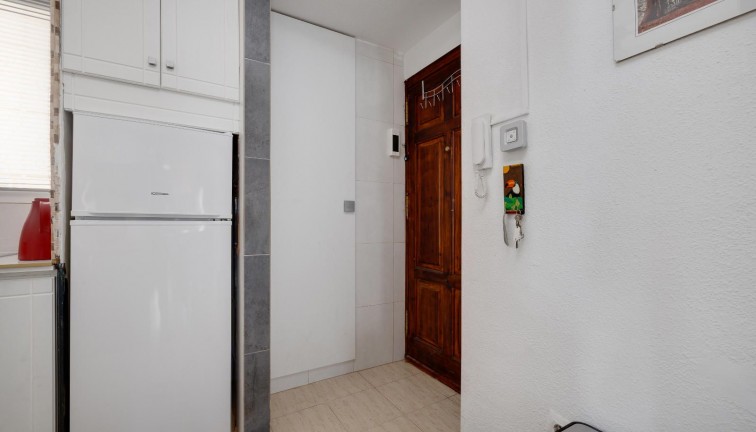 Jälleenmyynti - Asunto - Torrevieja - San Luis