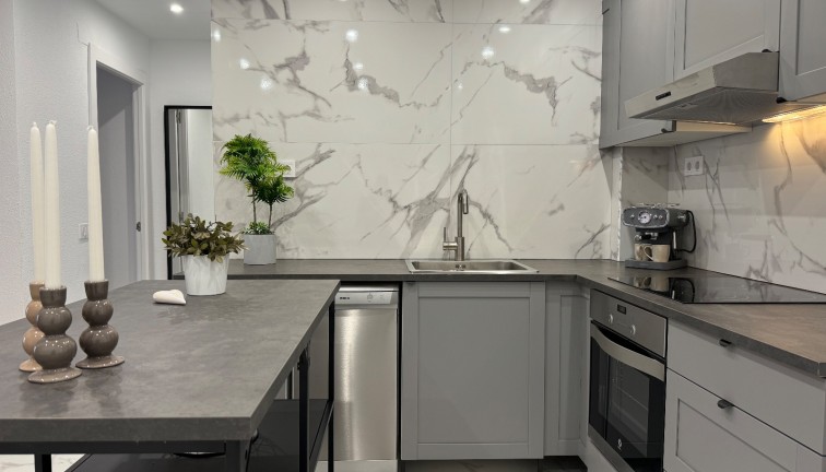 Återförsäljning - Lägenhet - Torrevieja