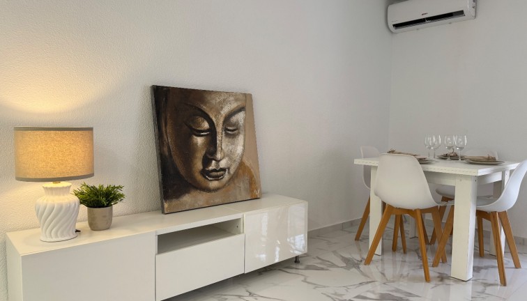 Återförsäljning - Lägenhet - Torrevieja