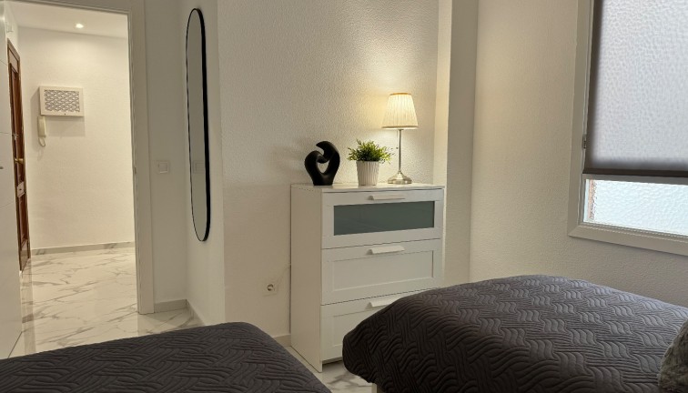 Återförsäljning - Lägenhet - Torrevieja