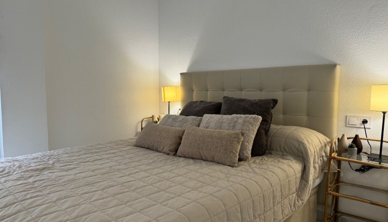 Återförsäljning - Lägenhet - Torrevieja