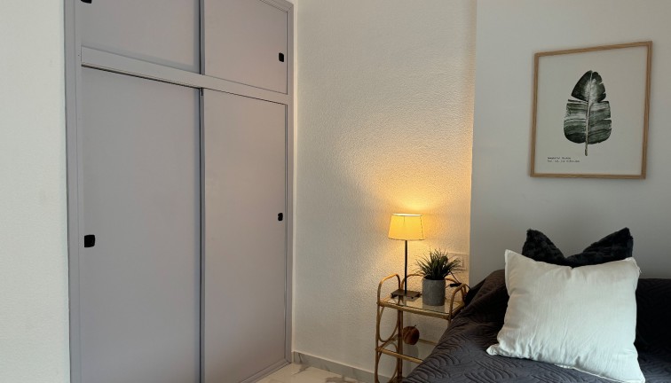 Återförsäljning - Lägenhet - Torrevieja