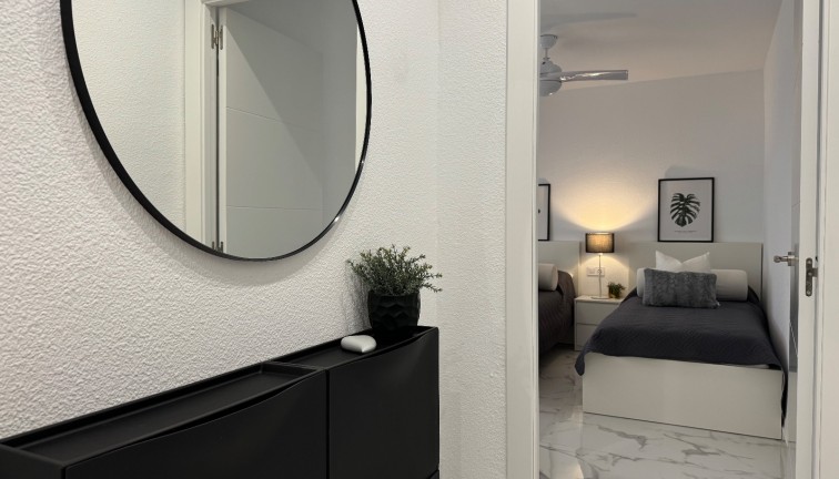 Återförsäljning - Lägenhet - Torrevieja