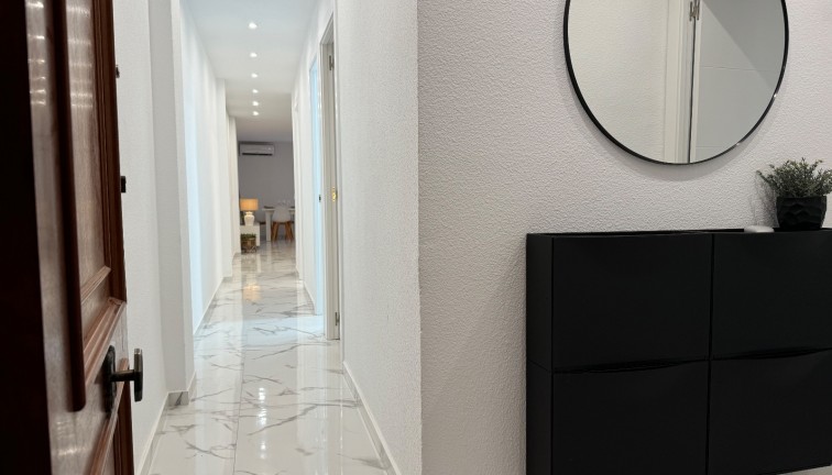 Återförsäljning - Lägenhet - Torrevieja