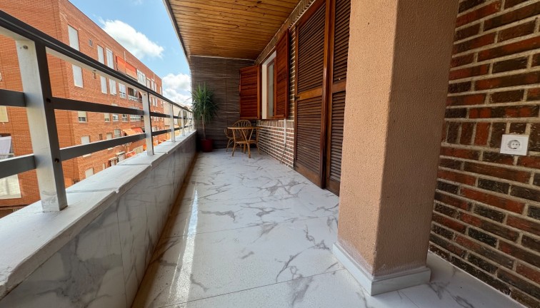 Återförsäljning - Lägenhet - Torrevieja