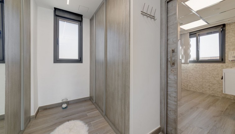 Jälleenmyynti - Erillistalo - Los balcones - Los Balcones