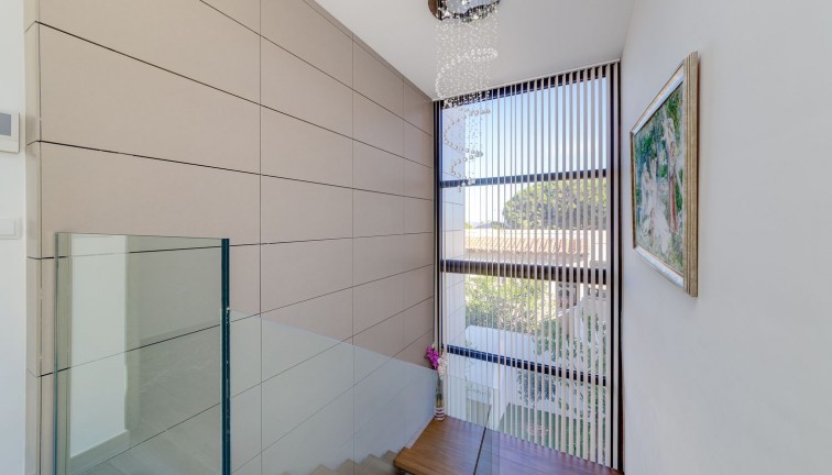 Jälleenmyynti - Erillistalo - Los balcones - Los Balcones