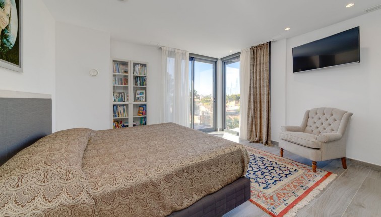 Jälleenmyynti - Erillistalo - Los balcones - Los Balcones