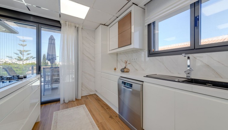 Jälleenmyynti - Erillistalo - Los balcones - Los Balcones