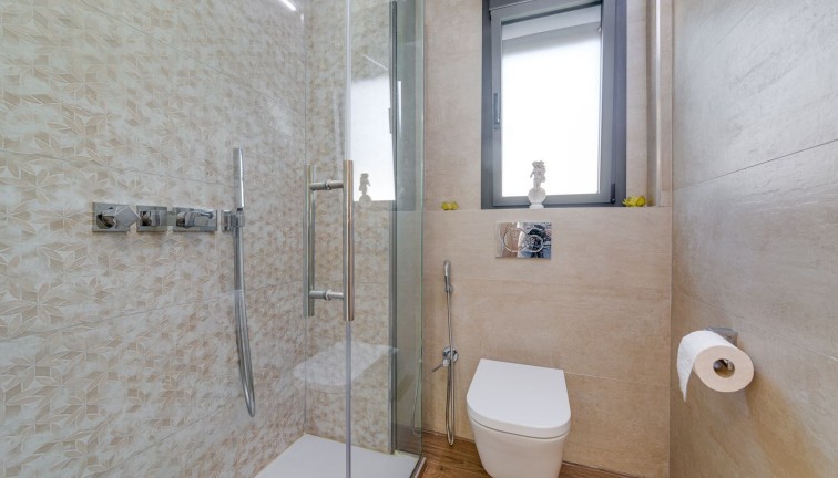 Jälleenmyynti - Erillistalo - Los balcones - Los Balcones