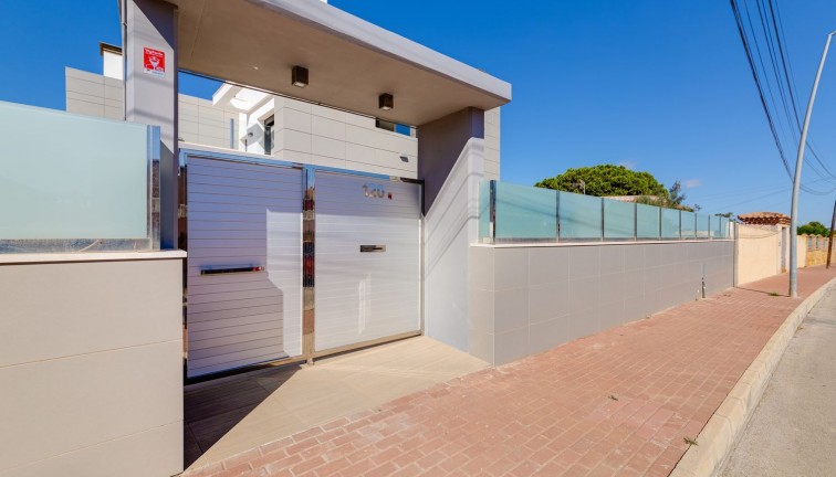 Jälleenmyynti - Erillistalo - Los balcones - Los Balcones