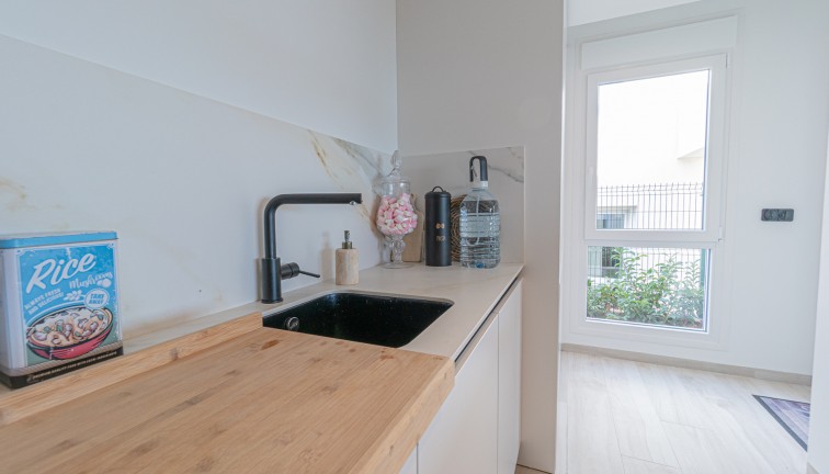 Jälleenmyynti - Erillistalo - Algorfa - La Finca Golf