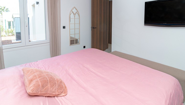 Jälleenmyynti - Erillistalo - Algorfa - La Finca Golf