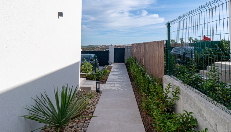 Jälleenmyynti - Erillistalo - Algorfa - La Finca Golf