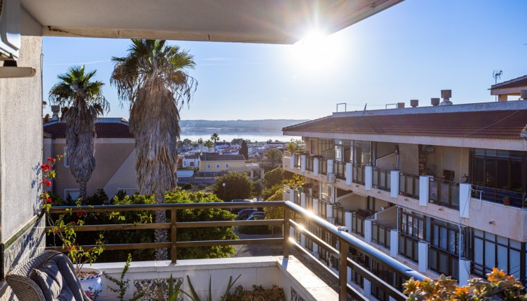 Jälleenmyynti - Asunto - Torrevieja - La Siesta