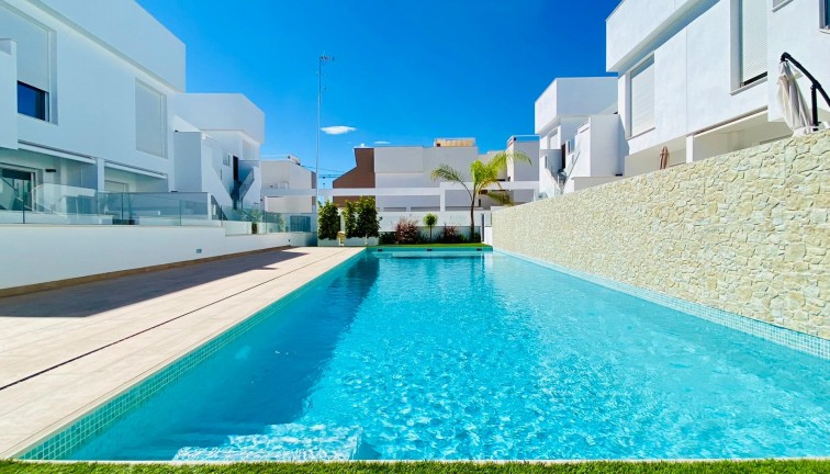 Uudistuotanto - Bungalow - Pilar de la Horadada