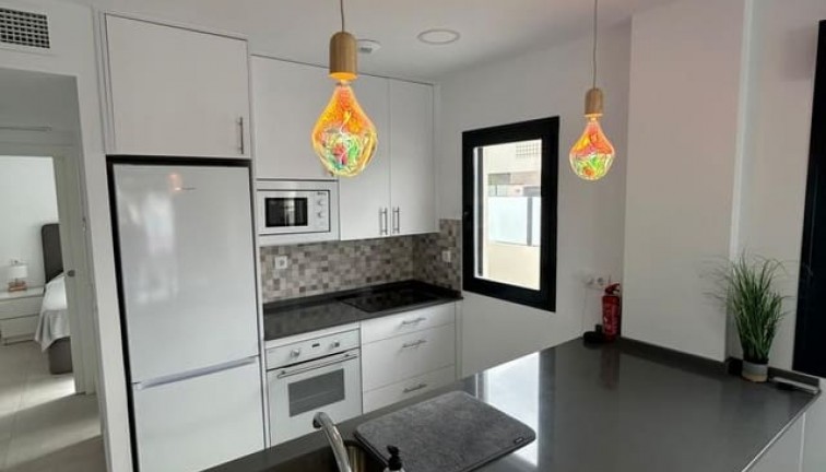 Jälleenmyynti - Paritalo/Rivitalo - Santiago de la Ribera