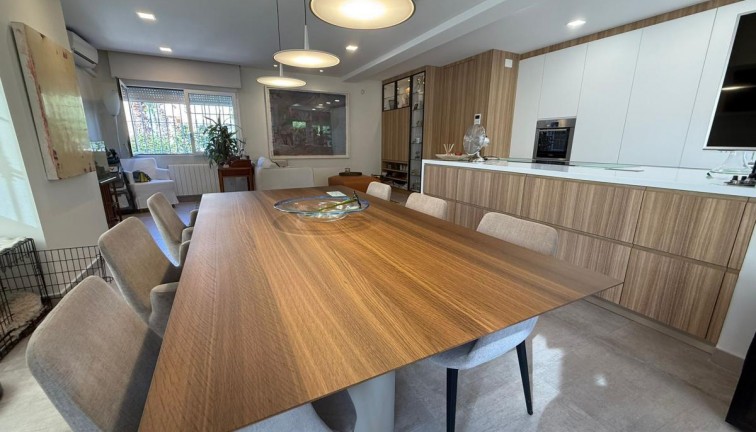 Resale - Chalet - San Miguel de Salinas