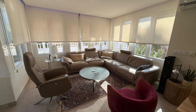 Resale - Chalet - San Miguel de Salinas