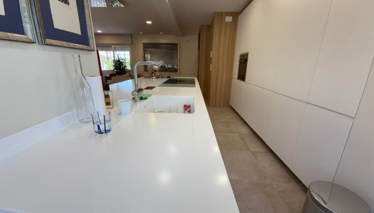 Resale - Chalet - San Miguel de Salinas