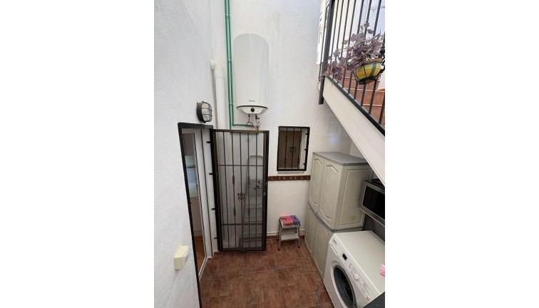 Reventa - Casa adosada - San Fulgencio