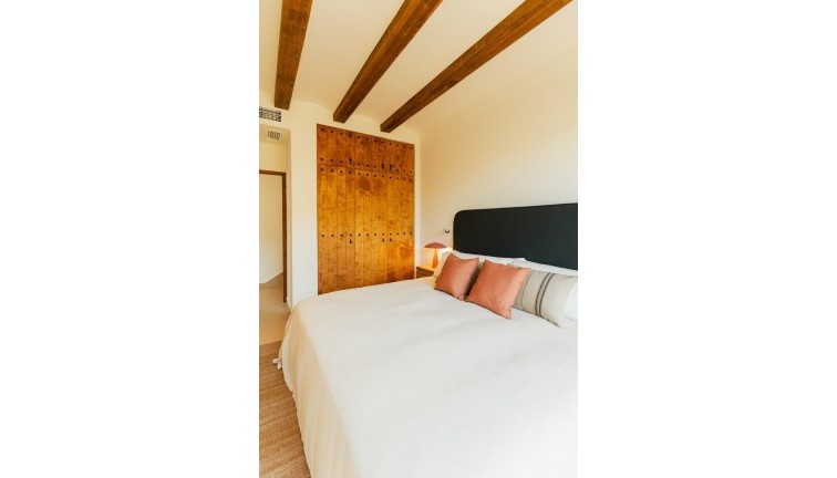 Uudistuotanto - Erillistalo - Jávea - Valle del Sol