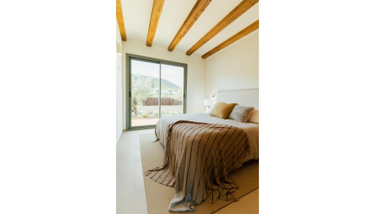 Uudistuotanto - Erillistalo - Jávea - Valle del Sol