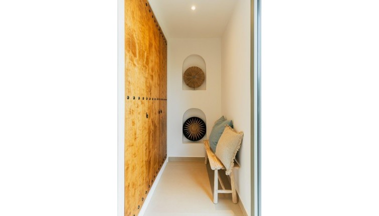 Uudistuotanto - Erillistalo - Jávea - Valle del Sol