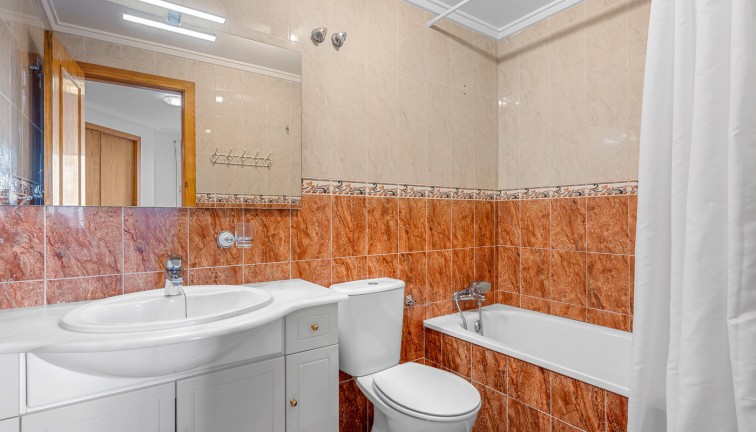 Reventa - Apartamento / piso - Torrevieja