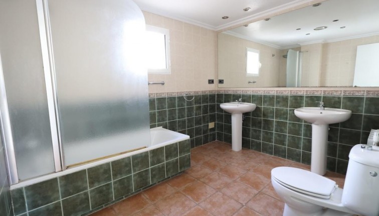 Återförsäljning - Fristående hus - Orihuela Costa - Villamartín