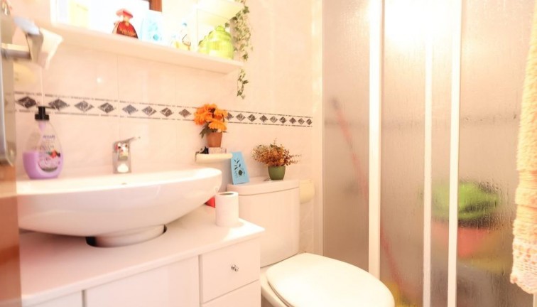 Återförsäljning - Lägenhet - Torrevieja - LA MATA