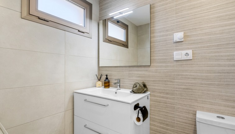 Återförsäljning - Lägenhet - Orihuela Costa