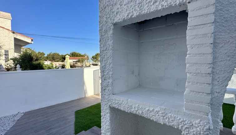 Återförsäljning - Bungalow - Orihuela Costa - Villamartín