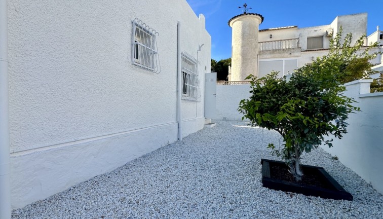 Återförsäljning - Bungalow - Orihuela Costa - Villamartín