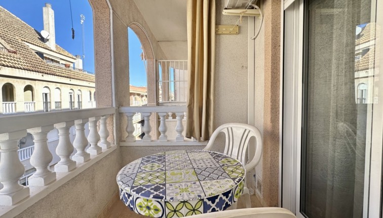 Återförsäljning - Lägenhet - Torrevieja