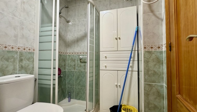 Återförsäljning - Lägenhet - Torrevieja