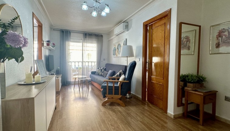 Återförsäljning - Lägenhet - Torrevieja