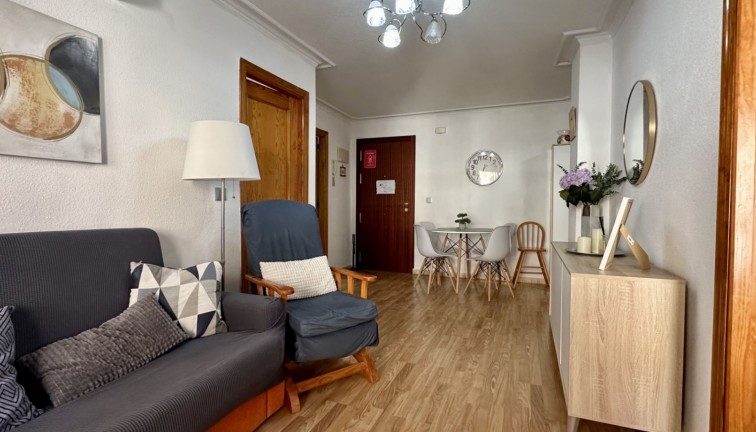 Återförsäljning - Lägenhet - Torrevieja