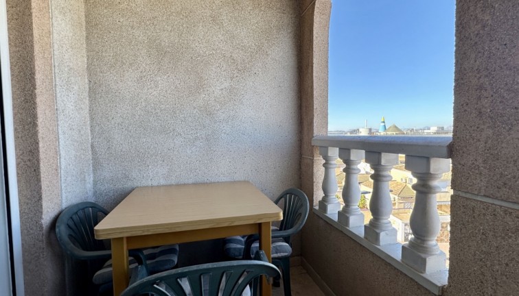 Återförsäljning - Lägenhet - Torrevieja