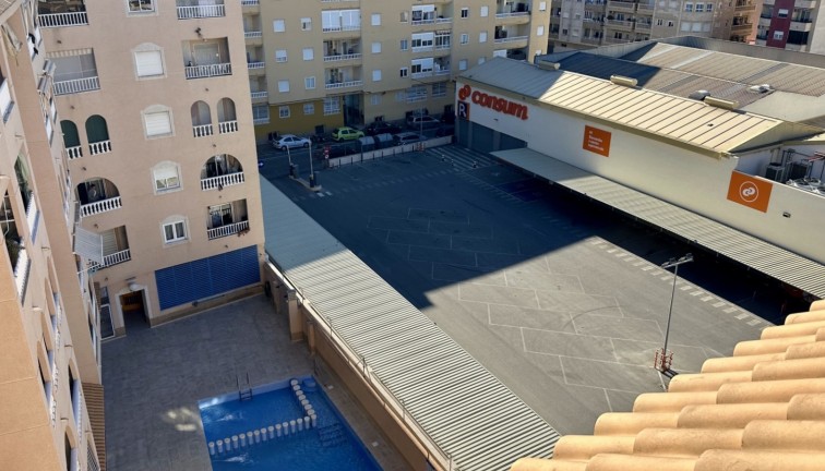 Återförsäljning - Lägenhet - Torrevieja