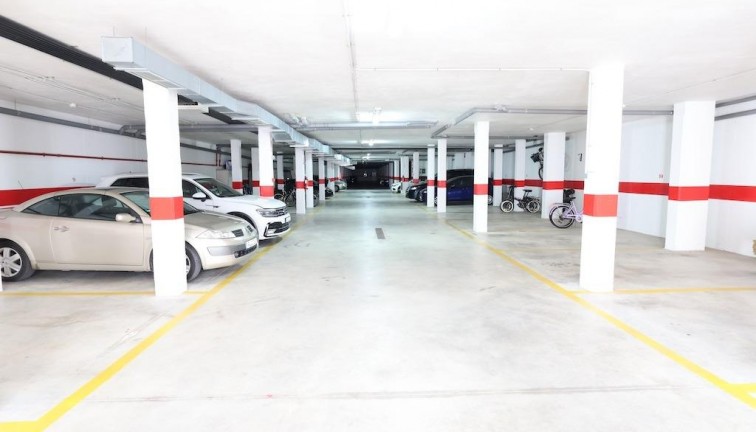 Återförsäljning - Bungalow - Orihuela Costa - La Zenia