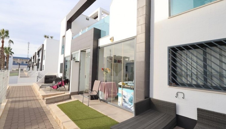 Återförsäljning - Bungalow - Orihuela Costa - La Zenia