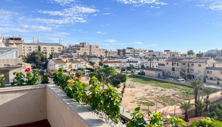 Återförsäljning - Lägenhet - Torrevieja - Punta Prima