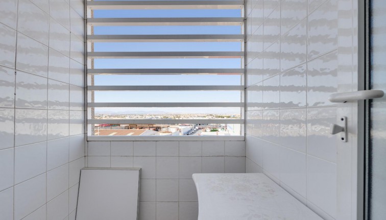 Reventa - Apartamento / piso - Torrevieja