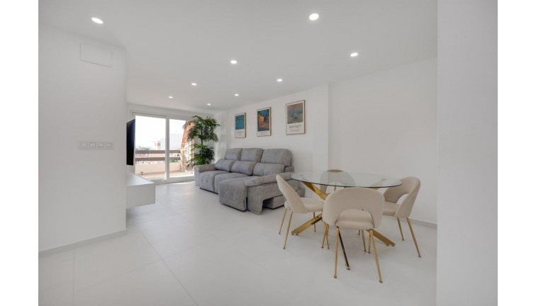 Återförsäljning - Lägenhet - Torrevieja - Acequion