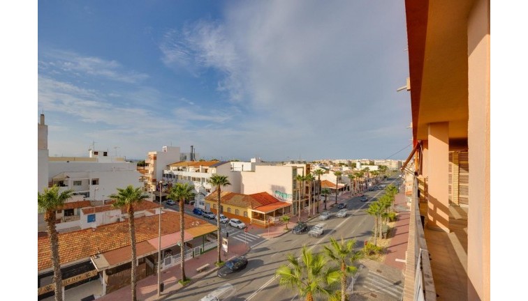 Återförsäljning - Lägenhet - Torrevieja - Acequion