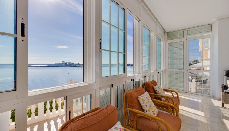 Återförsäljning - Lägenhet - Torrevieja - Acequion