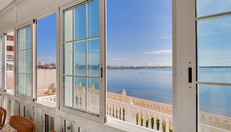 Återförsäljning - Lägenhet - Torrevieja - Acequion