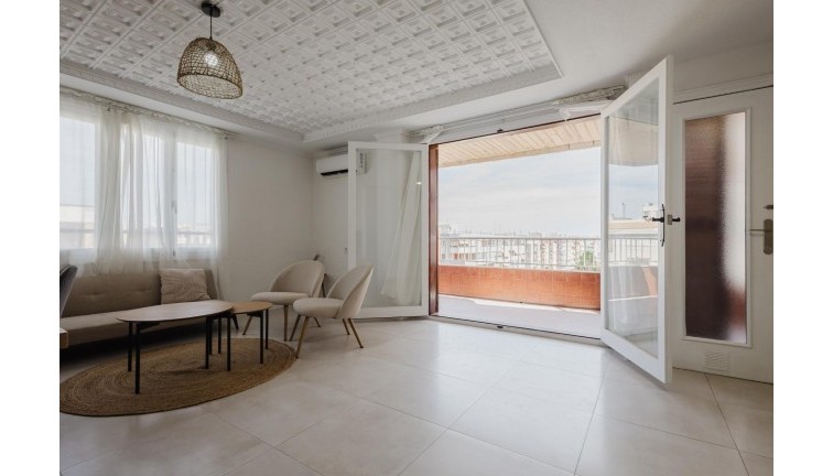 Återförsäljning - Lägenhet - Torrevieja - Acequion